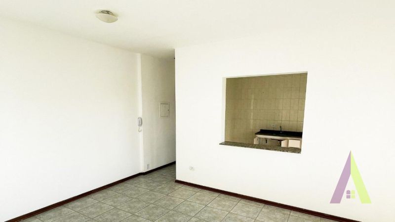 Apartamento no Centro de São Roque!