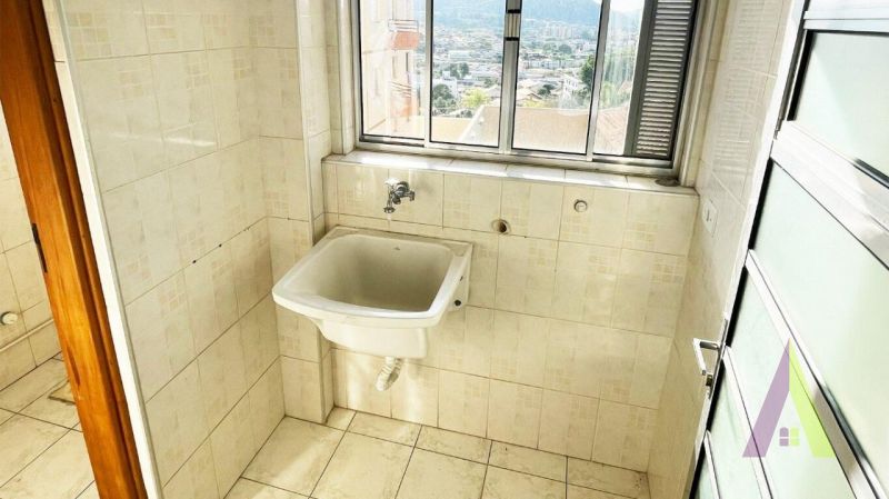 Apartamento no Centro de São Roque!