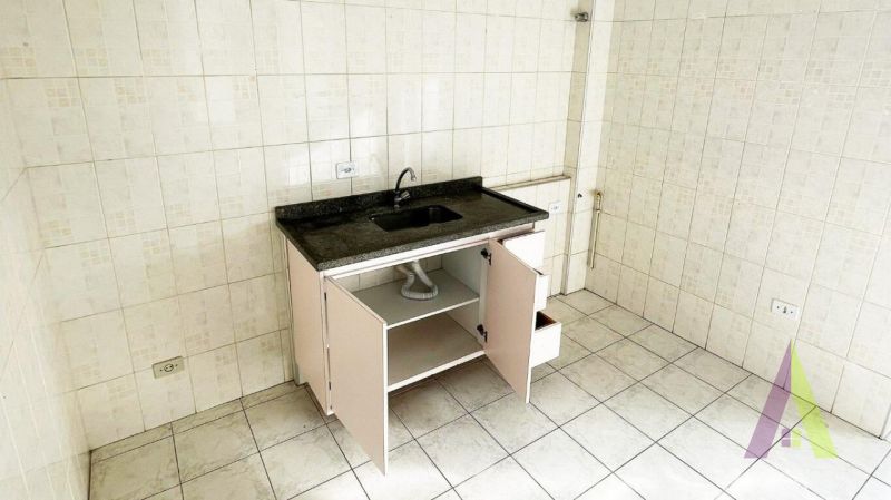 Apartamento no Centro de São Roque!