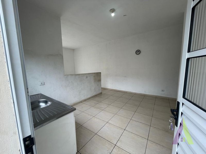 Casa no bairro Loteamento Jardim do Sol (Mailasqui) em SÃO ROQUE