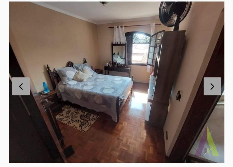 Sobrado em Bairro Tradicional em São Roque! 