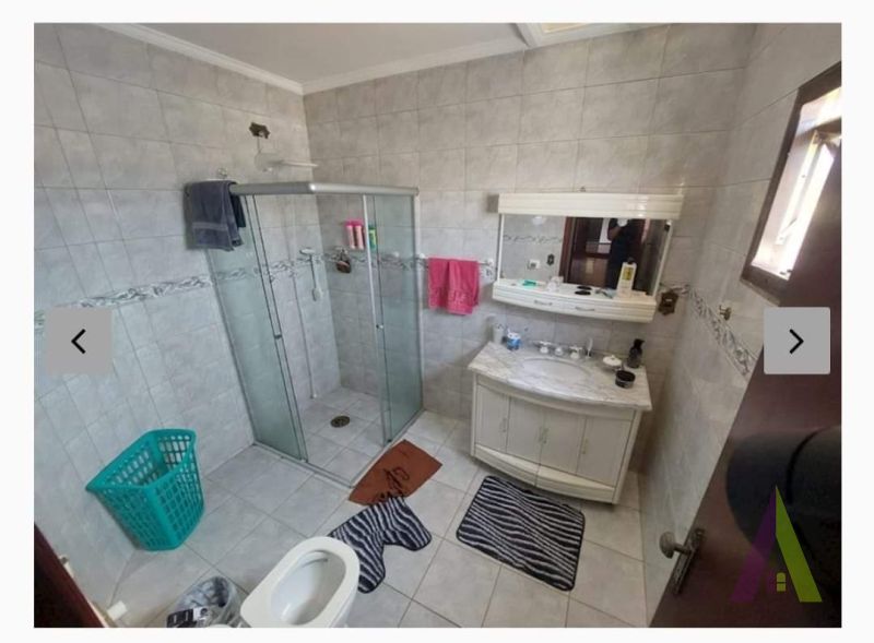 Sobrado em Bairro Tradicional em São Roque! 