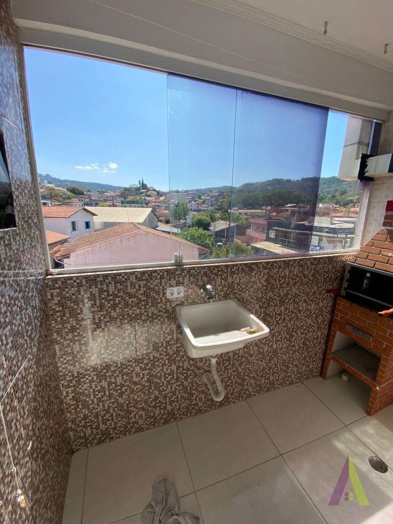 Apartamento em Bairro Tradicional em São Roque!