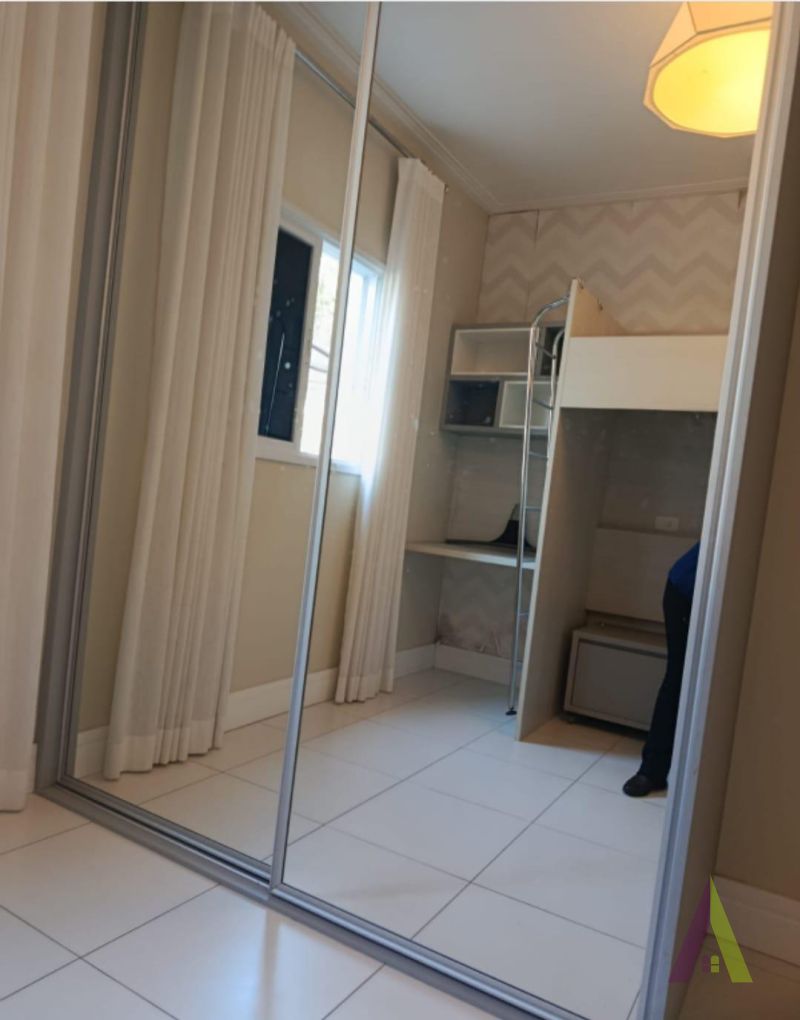 Apartamento Mobiliado com Quintal em São Roque!