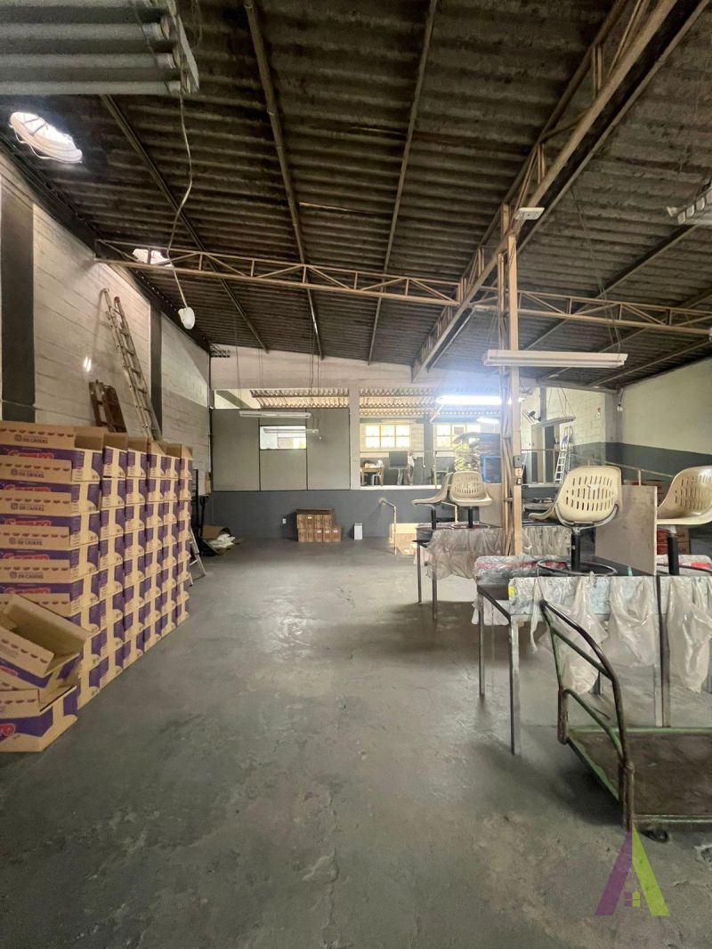 Galpão Industrial em Ponto Estratégico de São Roque!