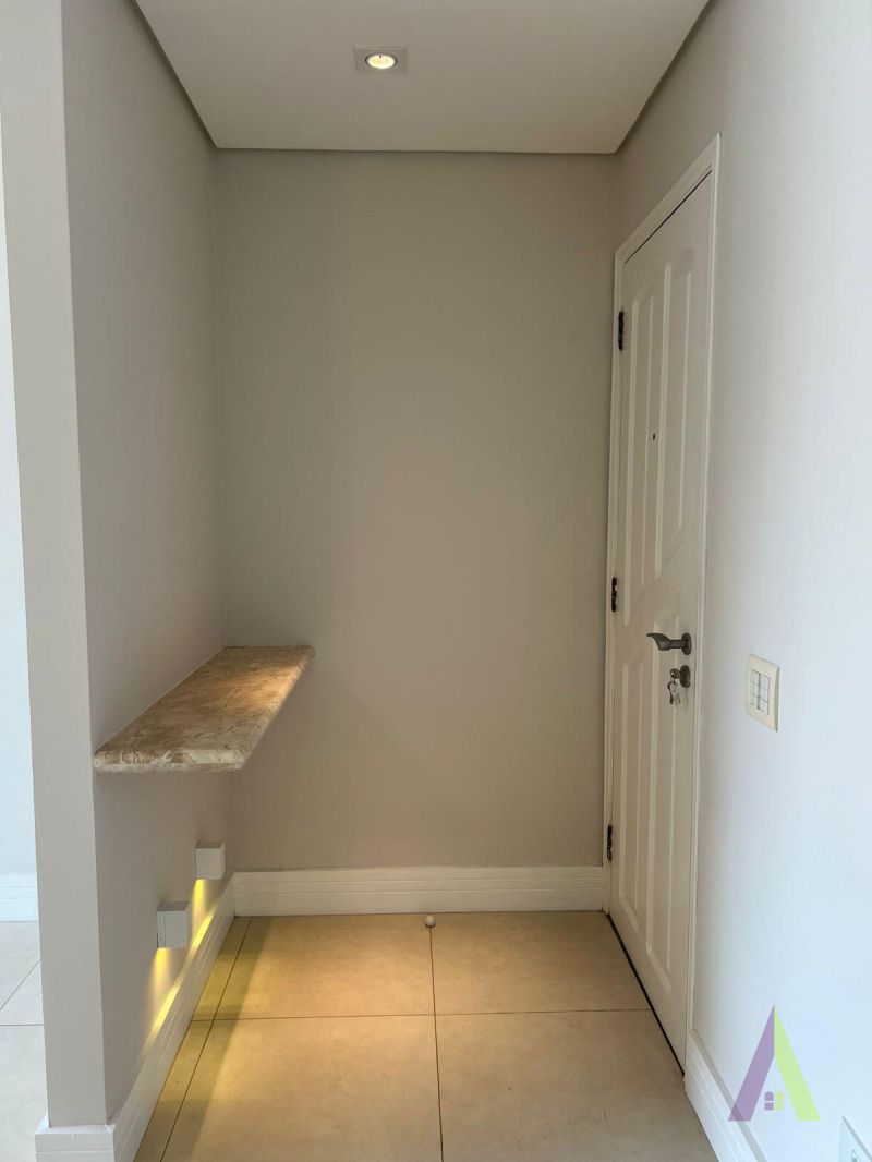 Apartamento Próximo ao Centro de São Roque!