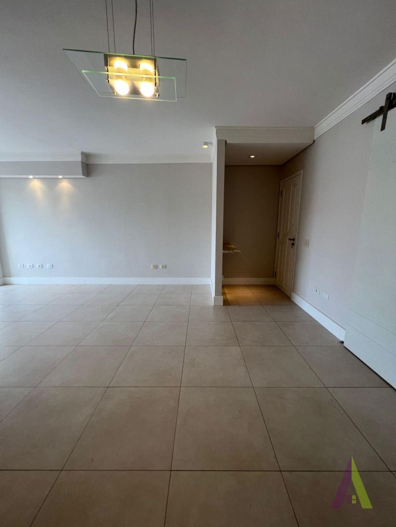 Apartamento Próximo ao Centro de São Roque!