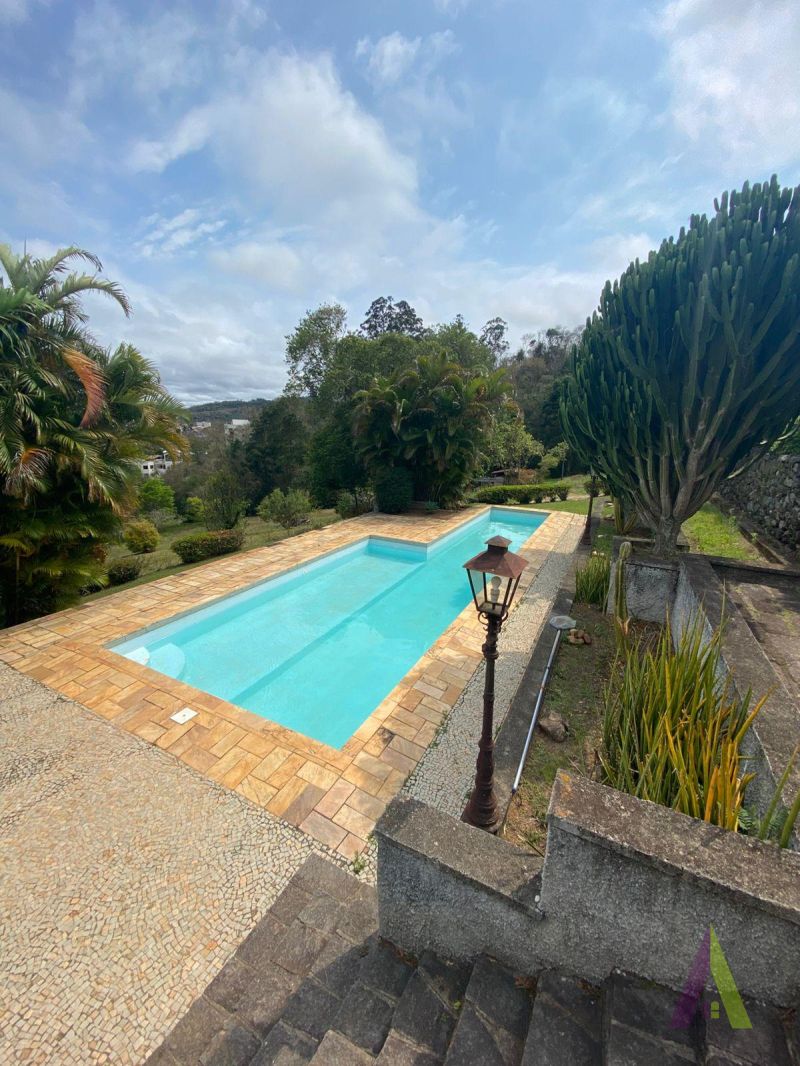 Sítio no Centro de São Roque! 