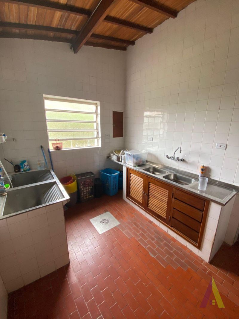 Sítio no Centro de São Roque! 