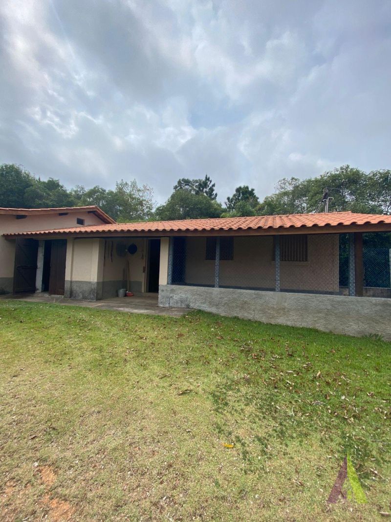 Sítio no Centro de São Roque! 