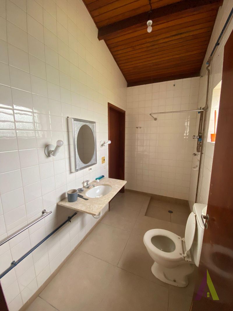 Sítio no Centro de São Roque! 