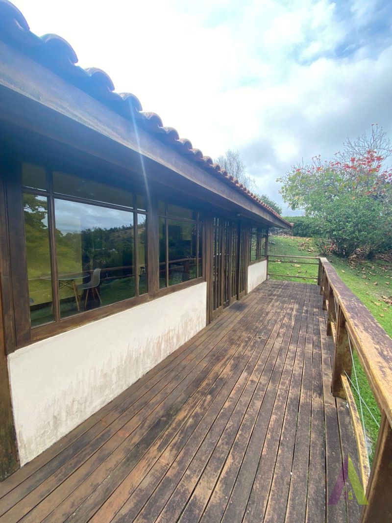 Sítio no Centro de São Roque! 