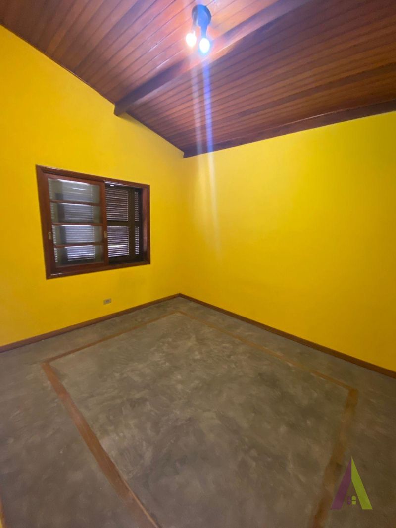 Sítio no Centro de São Roque! 