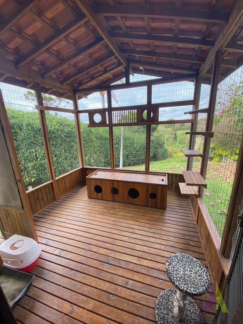 Sítio no Centro de São Roque! 