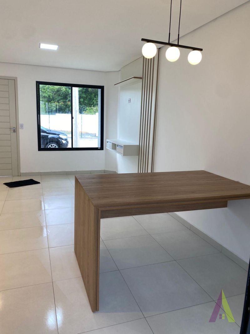 Casa em Condomínio Fechado em São Roque!