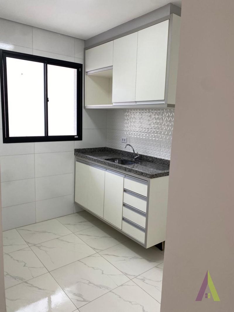 Casa em Condomínio Fechado em São Roque!