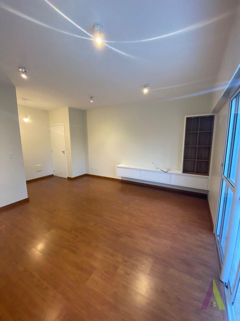 Apartamento com Varanda Gourmet em São Roque!