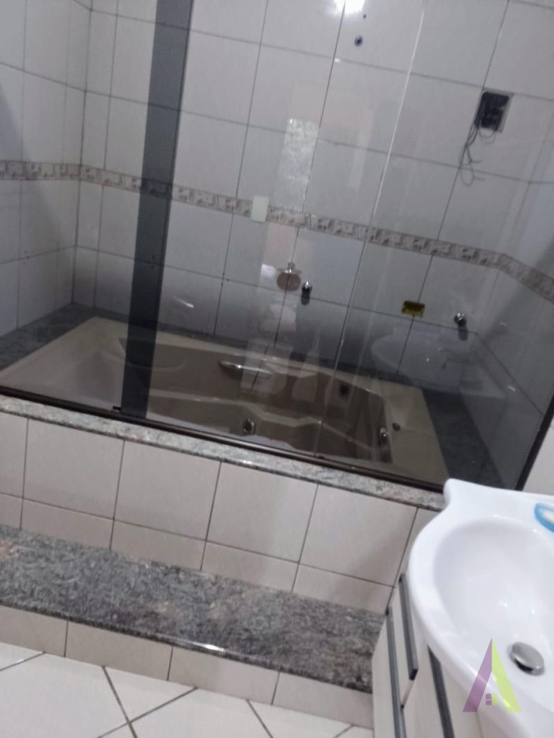  Casa Térrea no Bairro Paisagem Colonial em SÃO ROQUE!