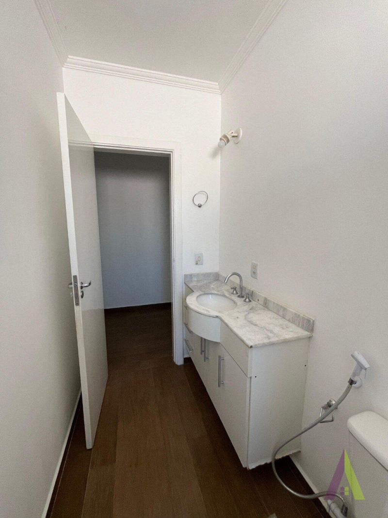 Apartamento  com Varanda Gourmet em Condomínio Resort de São Roque!