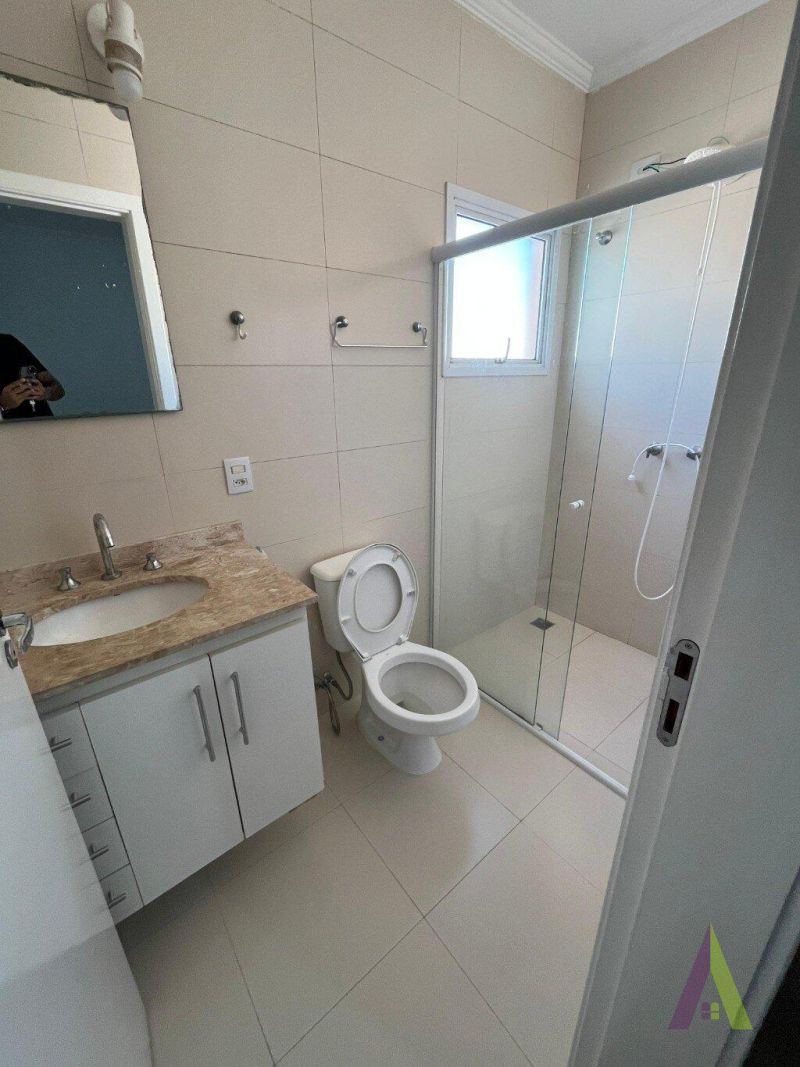 Apartamento  com Varanda Gourmet em Condomínio Resort de São Roque!