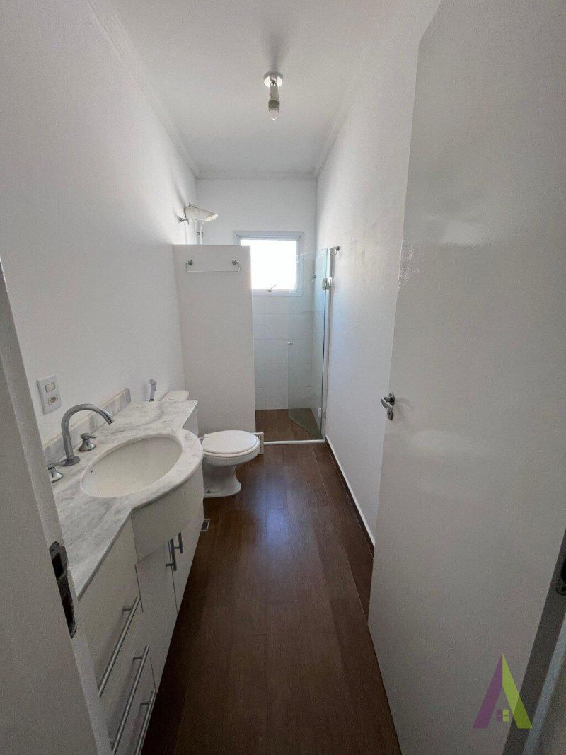 Apartamento  com Varanda Gourmet em Condomínio Resort de São Roque!