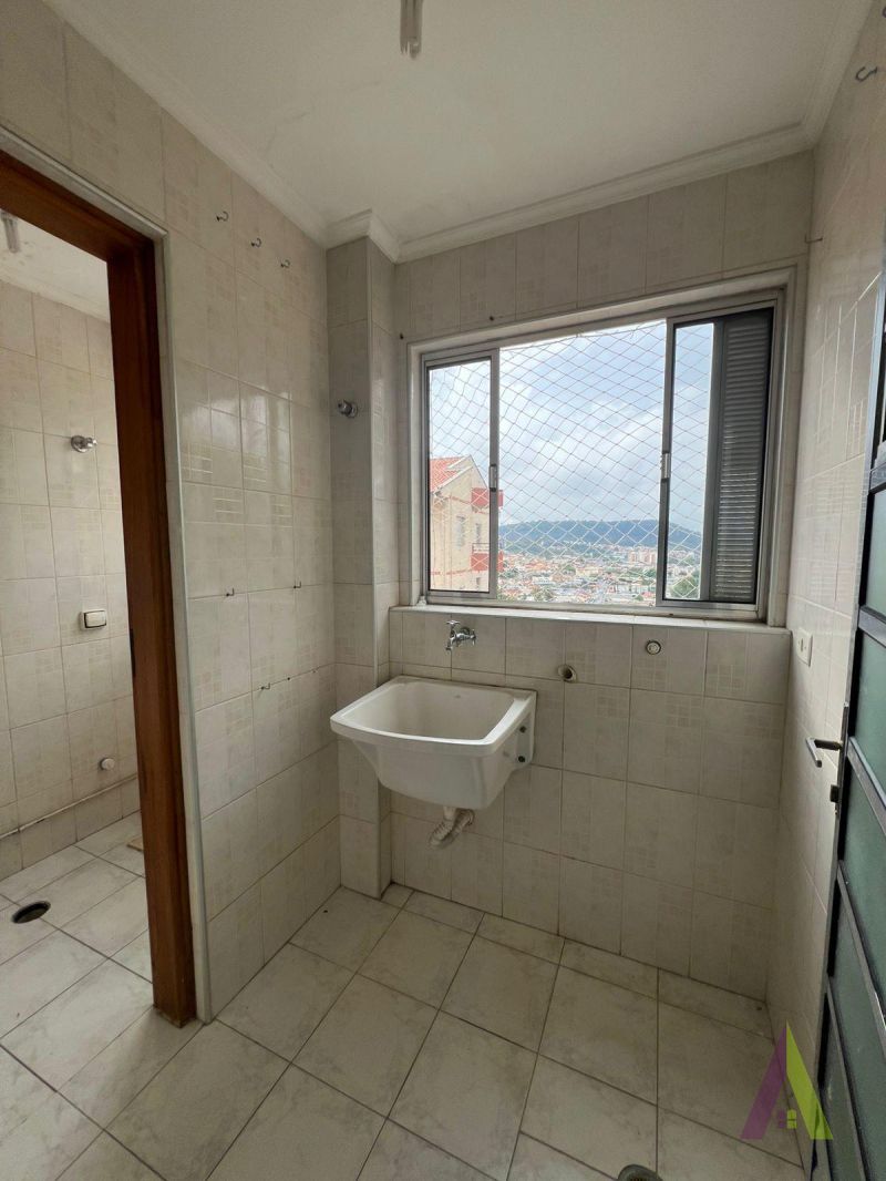 Apartamento no Centro de São Roque!