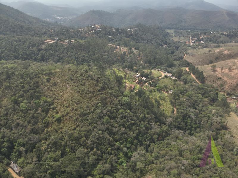 Terrenos com Muita Área Verde em Cabreúva!