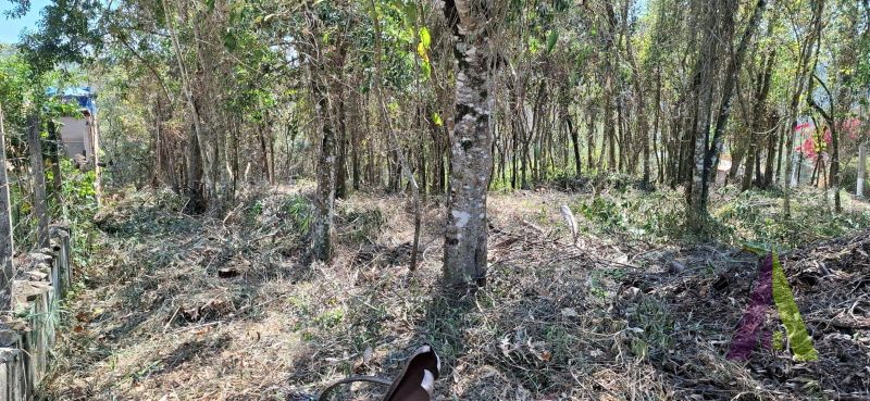 Terreno em Condomínio Fechado! 