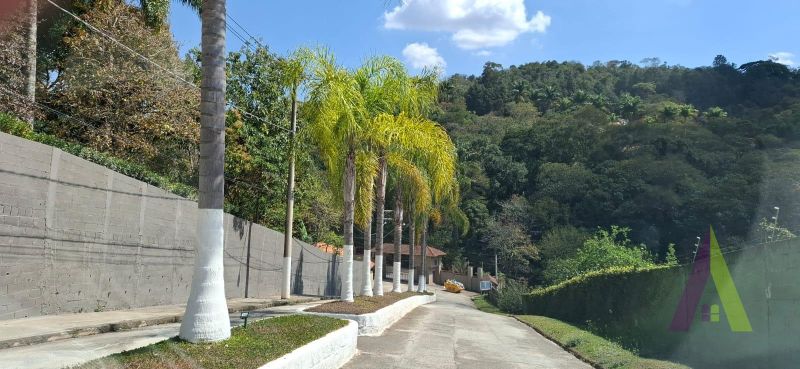 Terreno em Condomínio Fechado! 