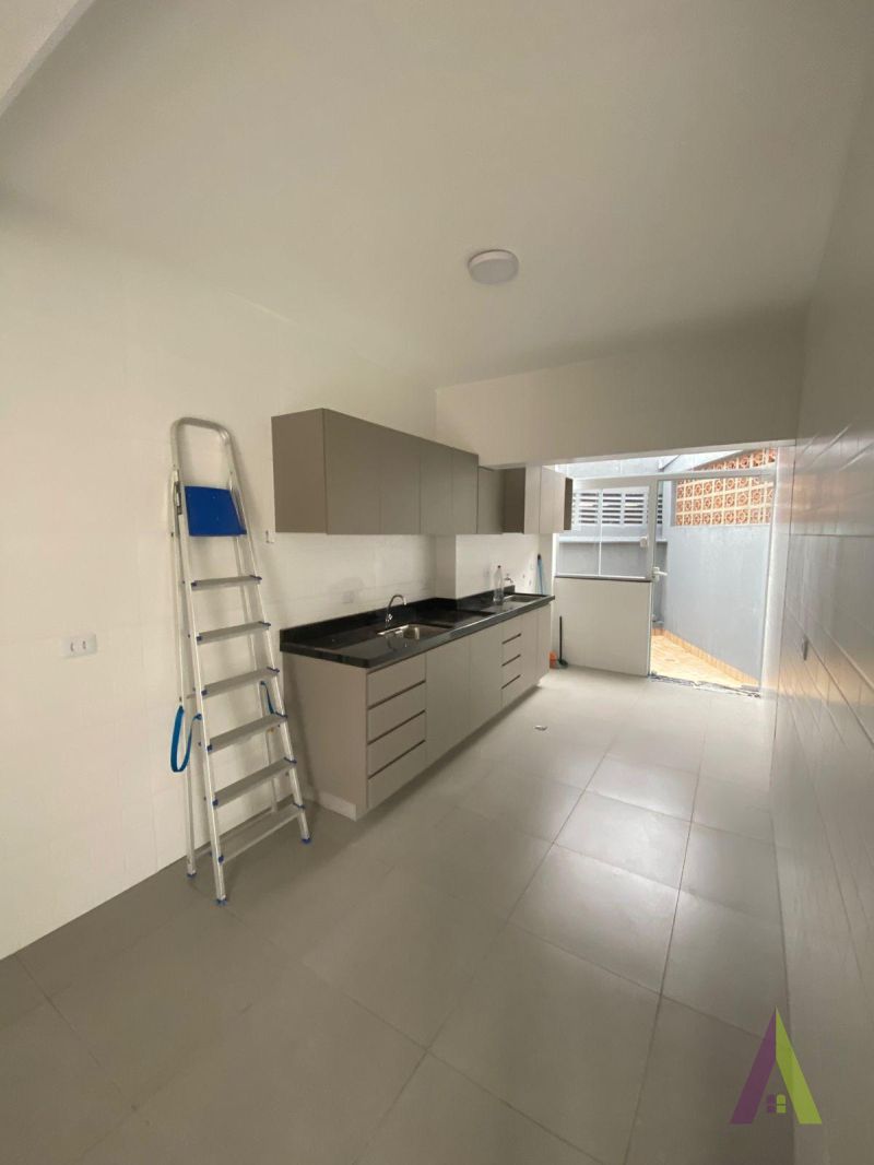 Apartamento com Quintal no Centro de São Roque!