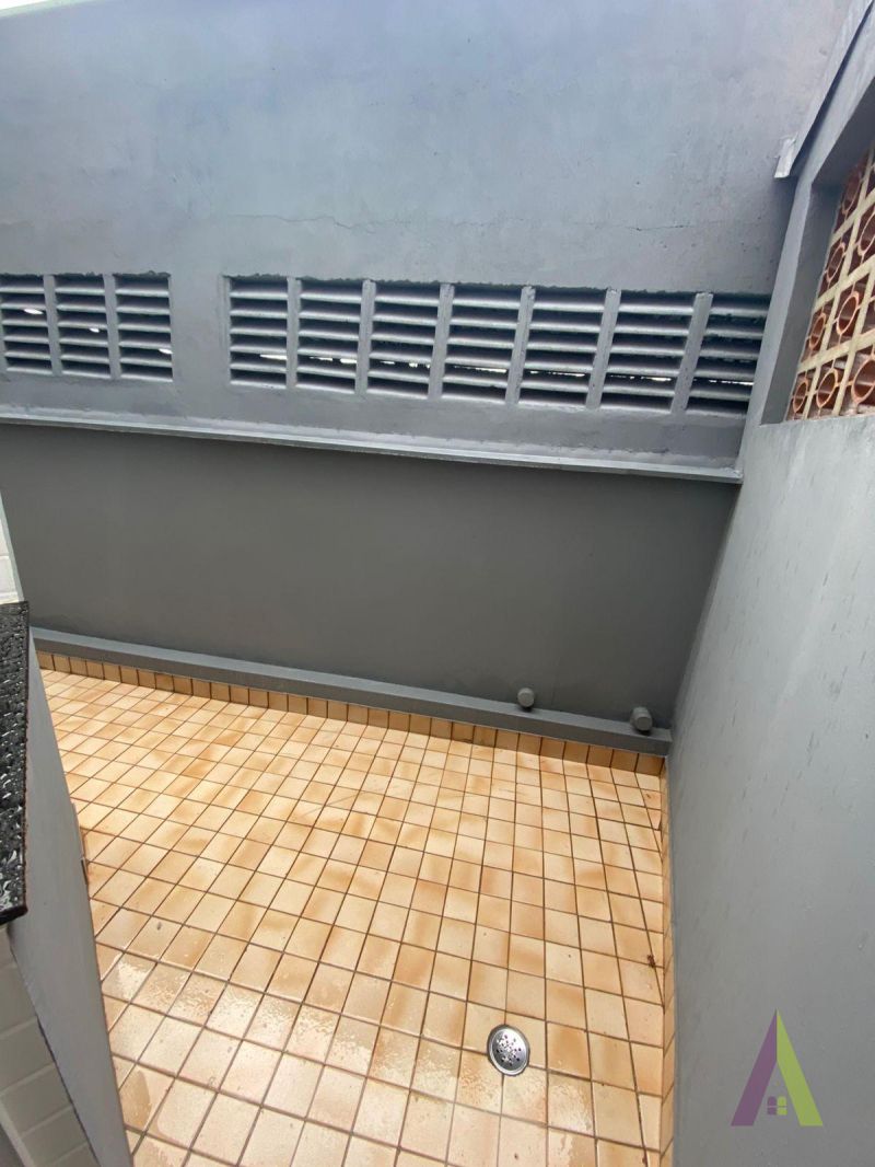 Apartamento com Quintal no Centro de São Roque!