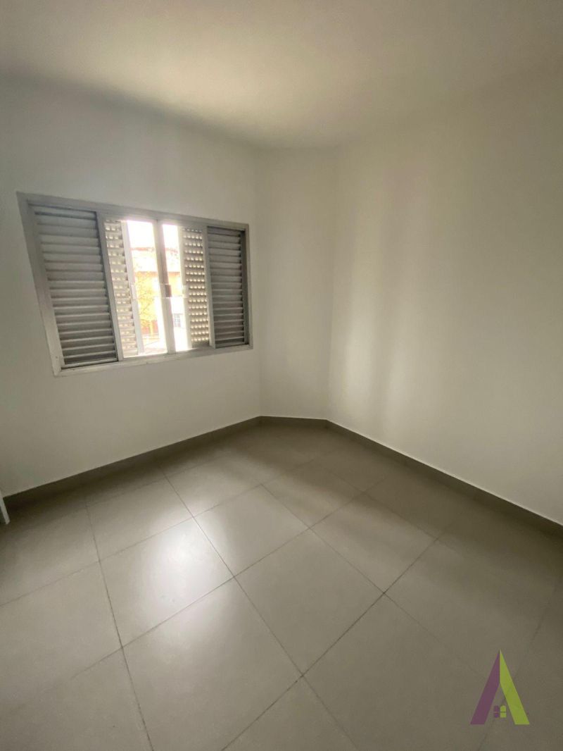Apartamento com Quintal no Centro de São Roque!