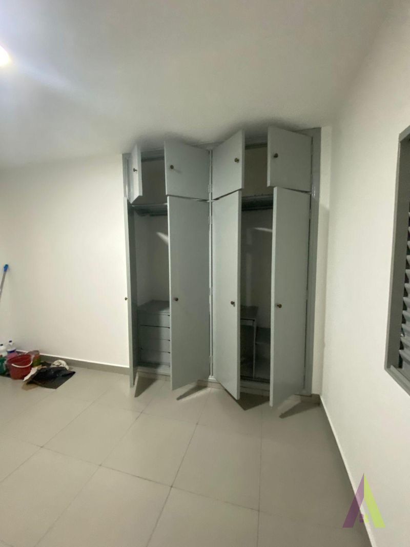Apartamento com Quintal no Centro de São Roque!
