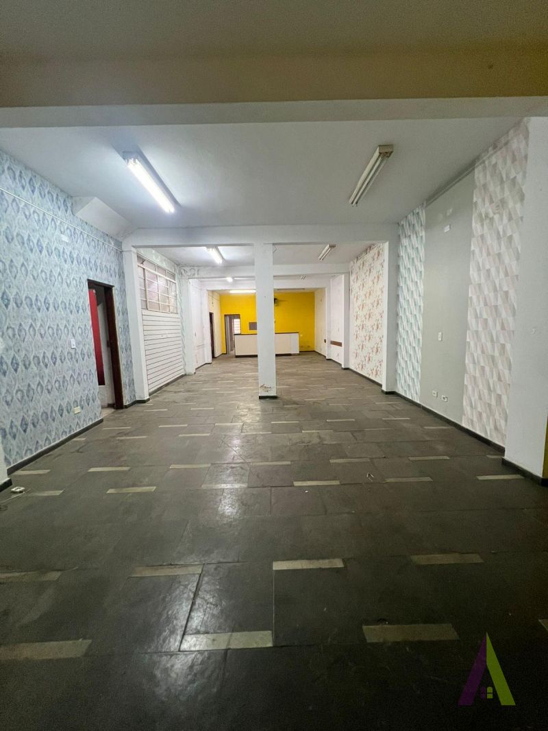 Ponto Comercial no Centro de São Roque!