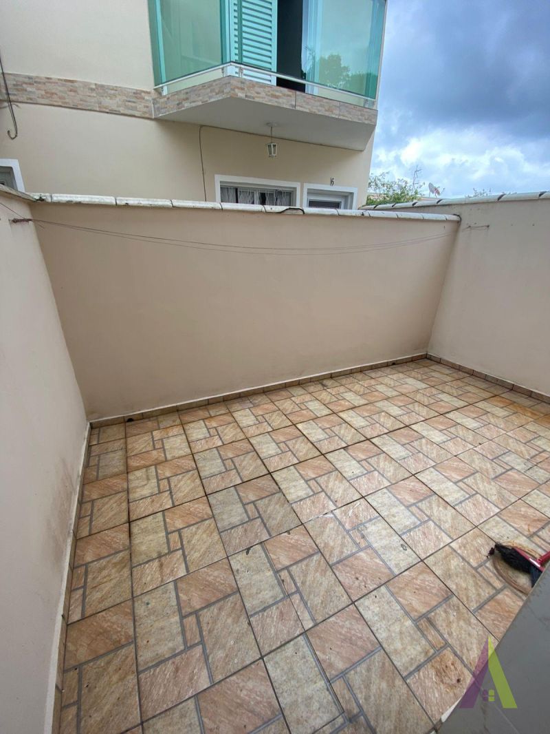 Sobrado Próximo em Condomínio Fechado de São Roque!