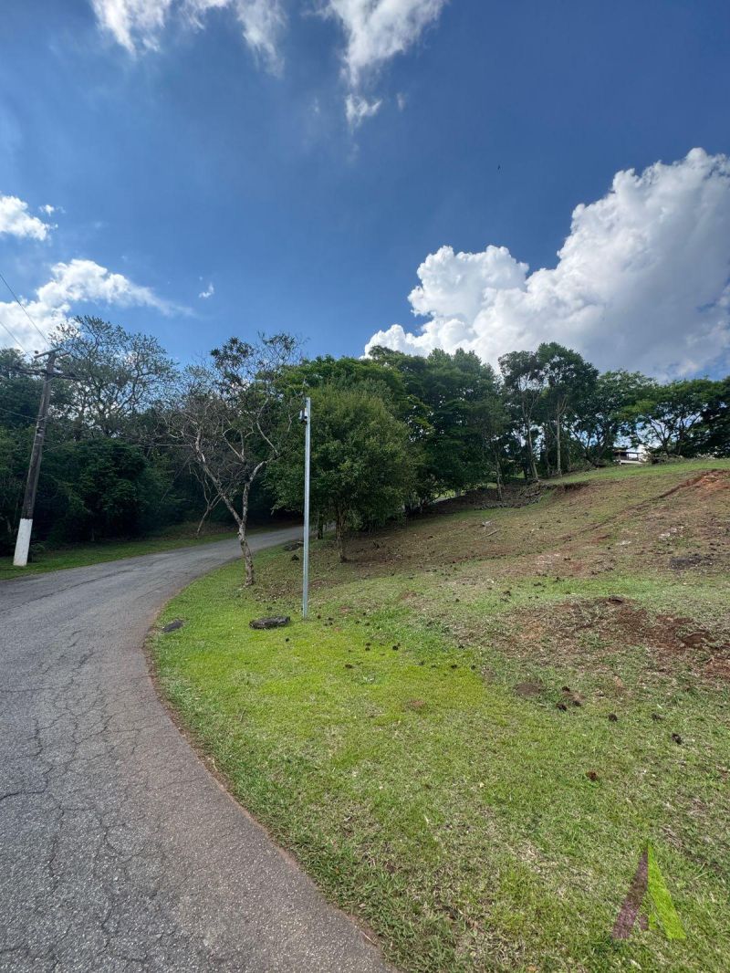 Terreno Com Vista Espetacular em Condomínio de Alto Padrão em São Roque!