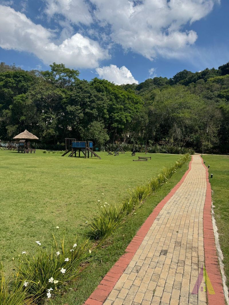 Terreno Com Vista Espetacular em Condomínio de Alto Padrão em São Roque!