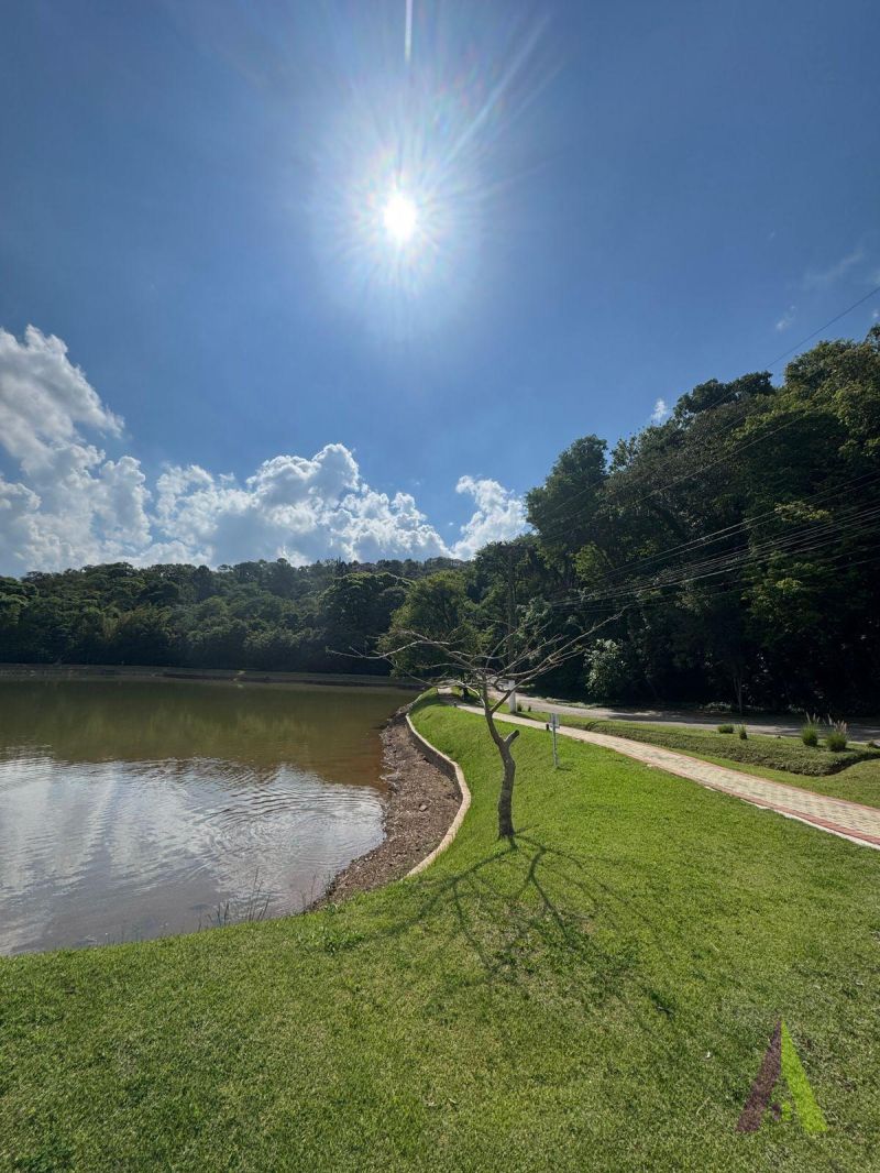 Terreno Com Vista Espetacular em Condomínio de Alto Padrão em São Roque!