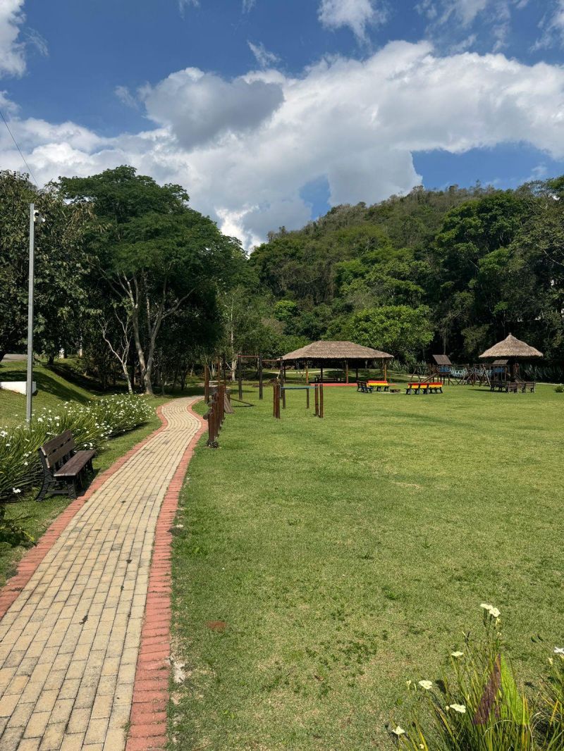 Terreno Com Vista Espetacular em Condomínio de Alto Padrão em São Roque!