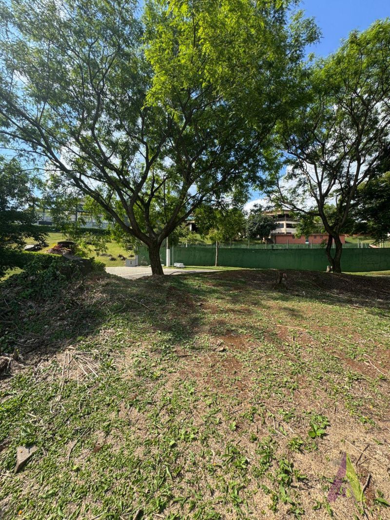 Terreno Com Vista Espetacular em Condomínio de Alto Padrão em São Roque!