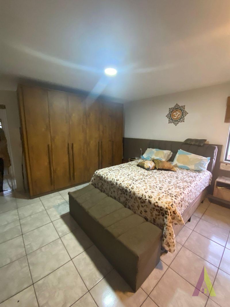 Sobrado em Bairro Tradicional em São Roque! 