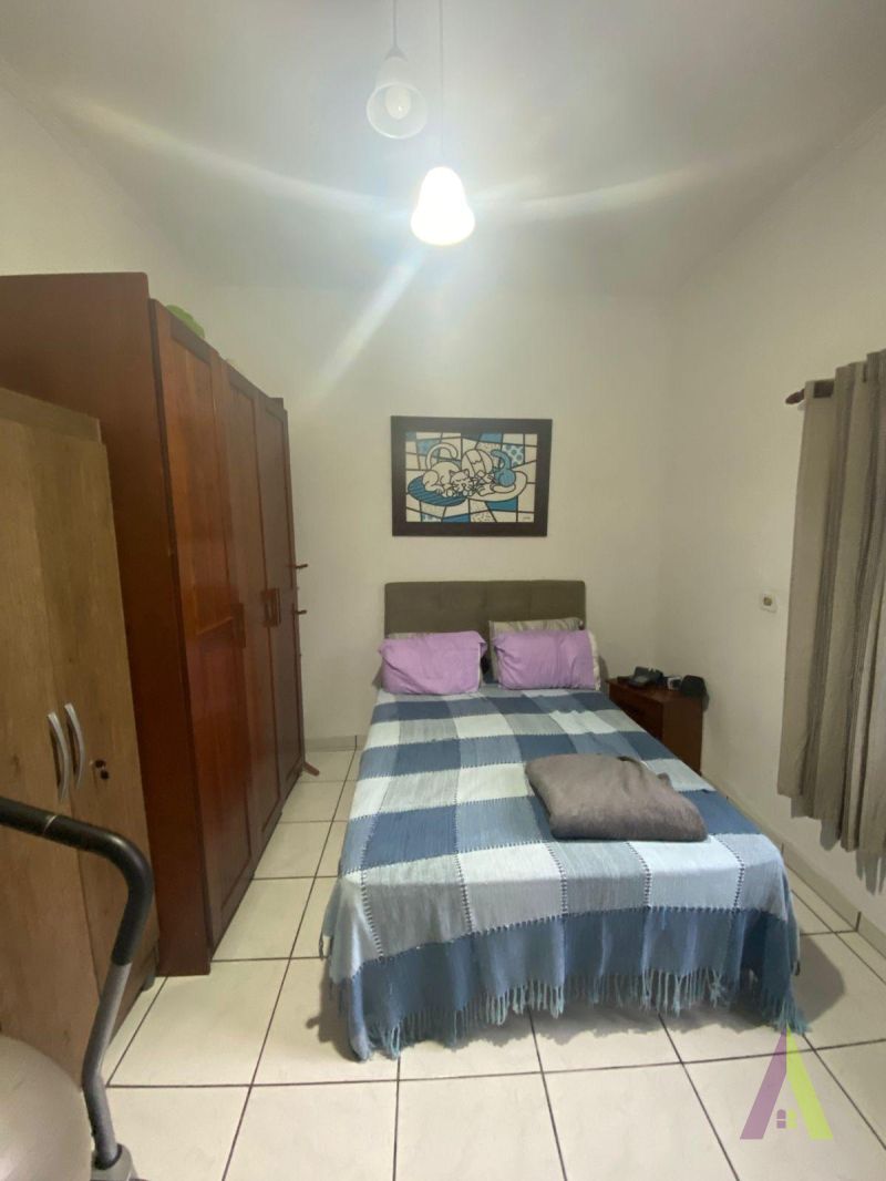 Sobrado em Bairro Tradicional em São Roque! 