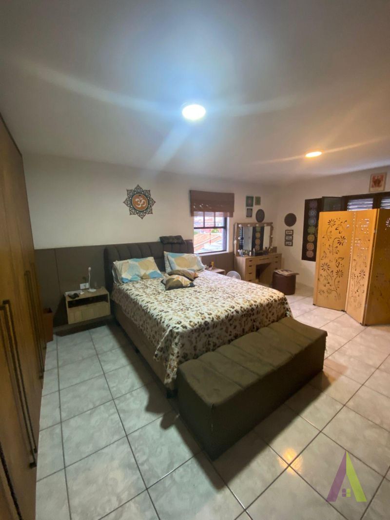 Sobrado em Bairro Tradicional em São Roque! 