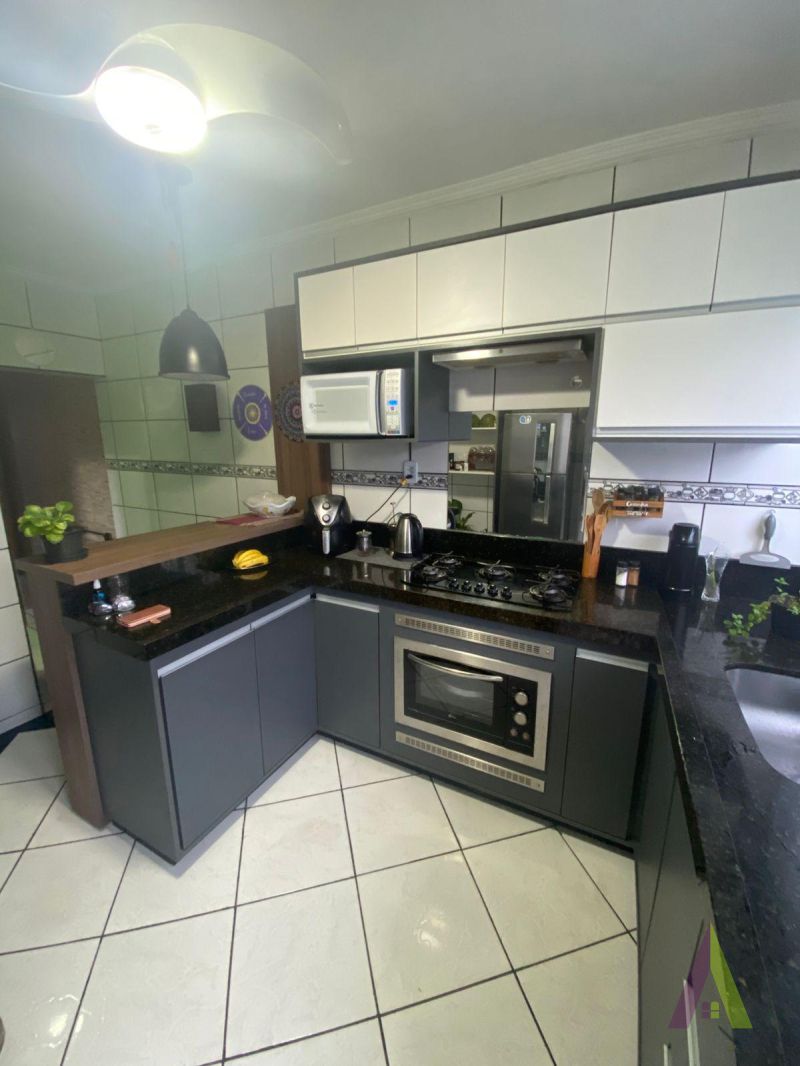 Sobrado em Bairro Tradicional em São Roque! 