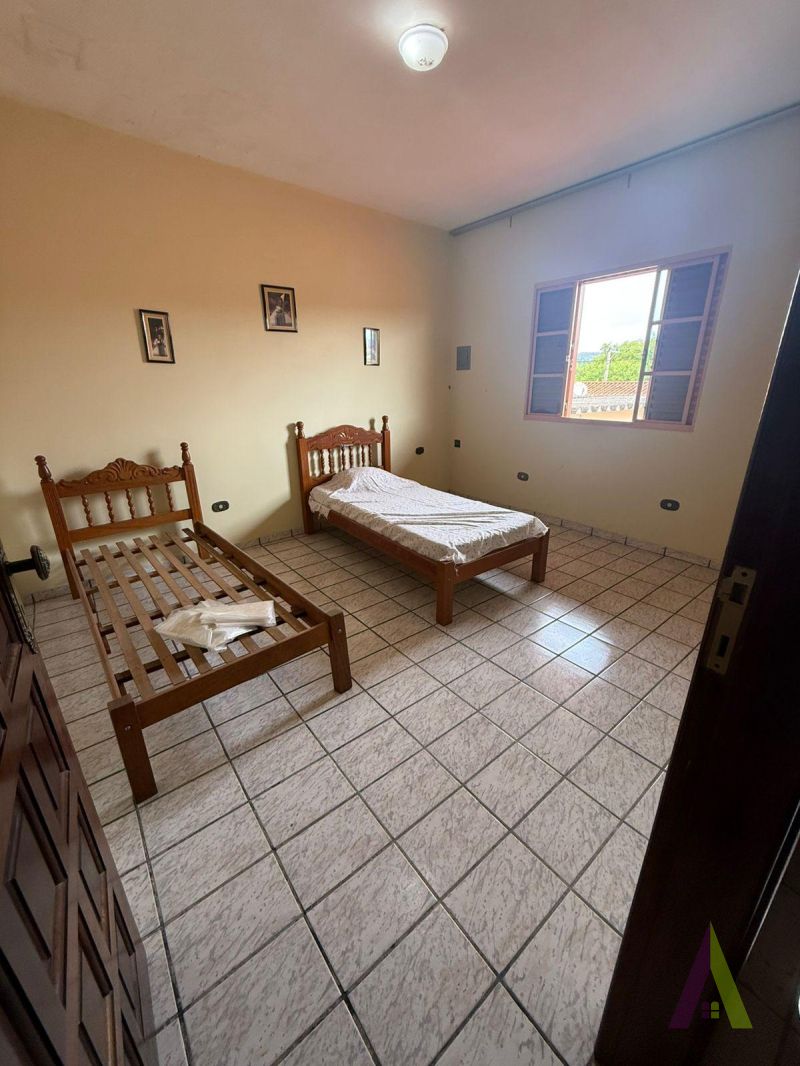 Sobrado com Edícula em Bairro Tradicional de São Roque!