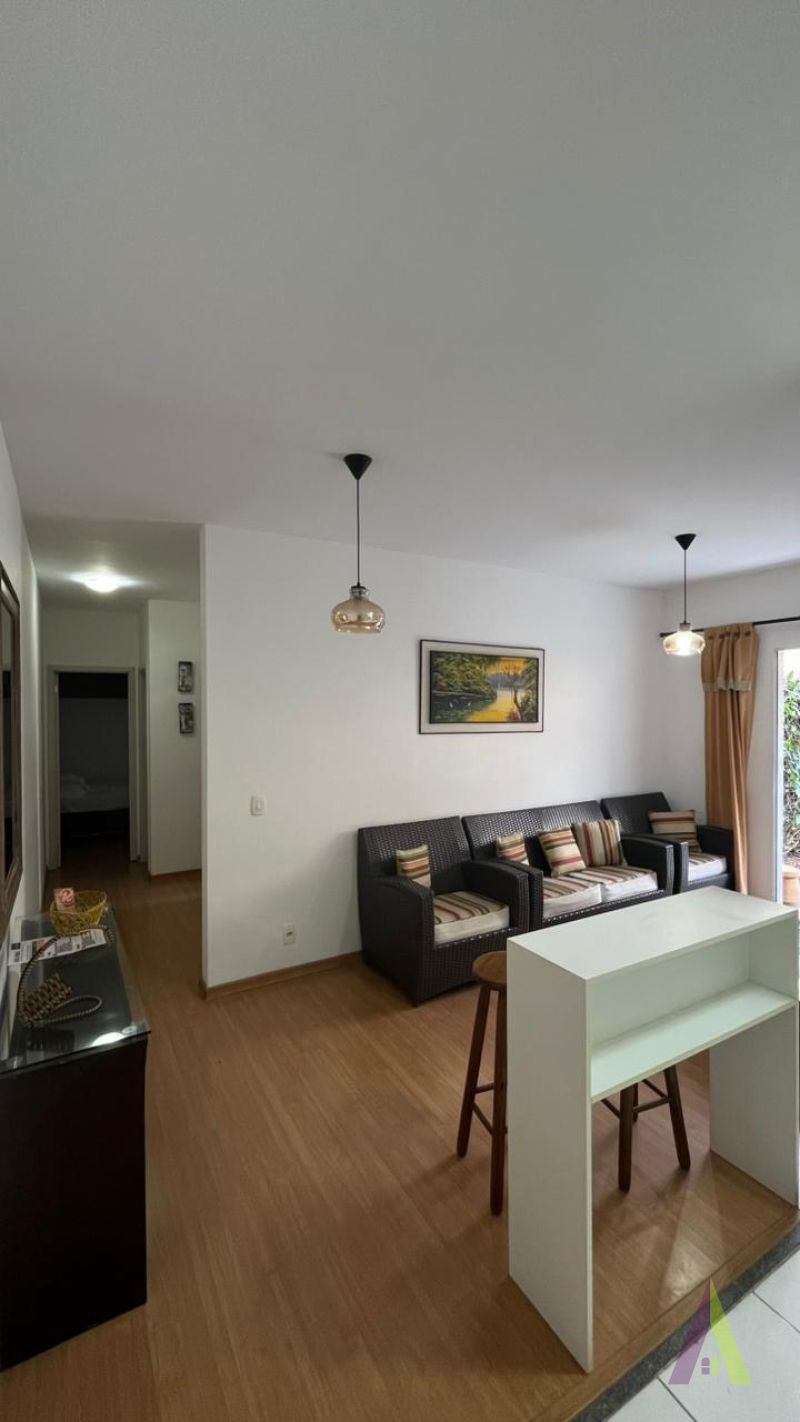 Apartamento Mobiliado com Quintal em Condomínio Resort de São Roque!