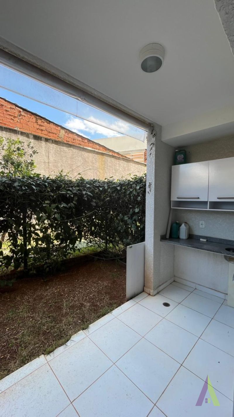 Apartamento Mobiliado com Quintal em Condomínio Resort de São Roque!