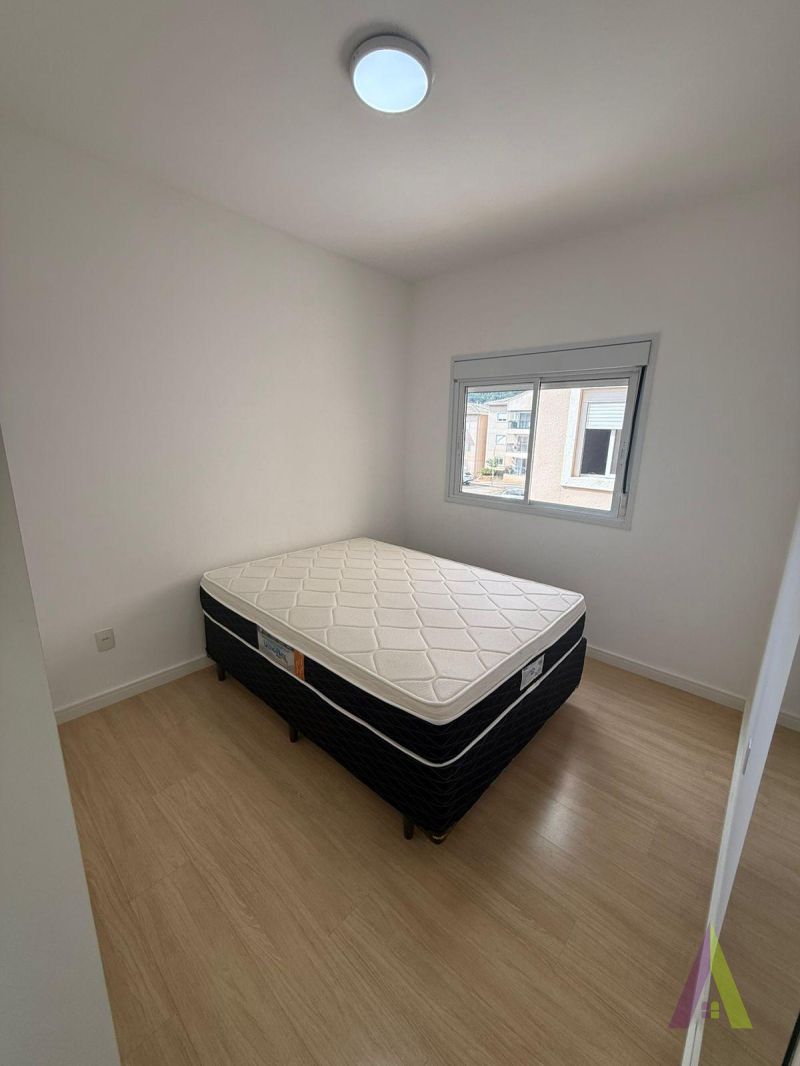 Apartamento em Condomínio Clube em São Roque! 