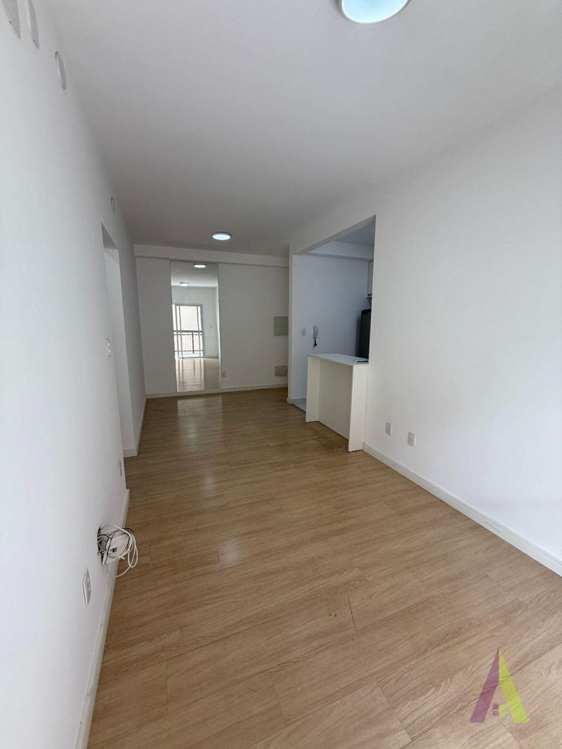 Apartamento em Condomínio Clube em São Roque! 