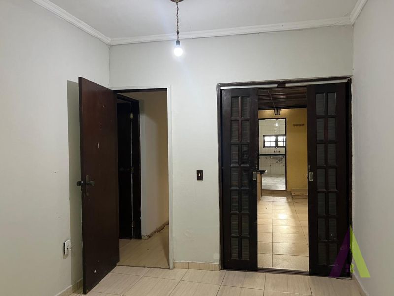 Sobrado em Bairro Tradicional em São Roque! 